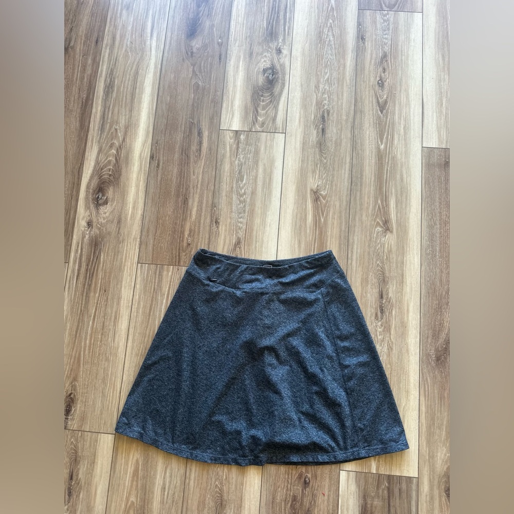 REI womens gray Skirt size medium